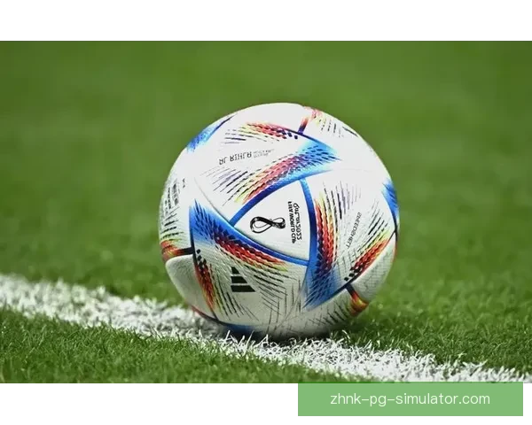 曼联老特拉福德球场顶棚漏水引球迷集体调侃